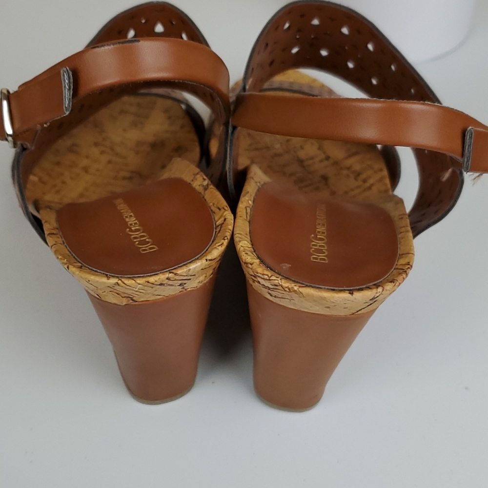 BCBGeneration brown wedge - Picture 3 of 8